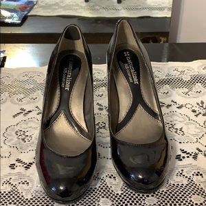 Size 4 M  Naturalizer. Black patent heels